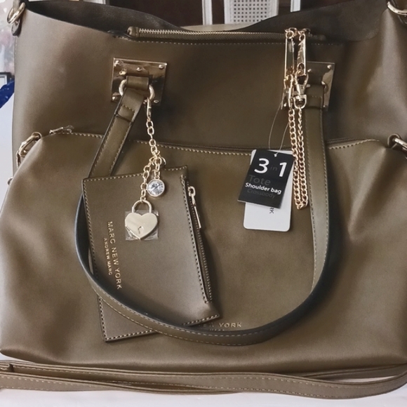 Marc New York Handbags - NWT MARC NEW YORK 3 IN 1 TOTE SHOULDER BAG
